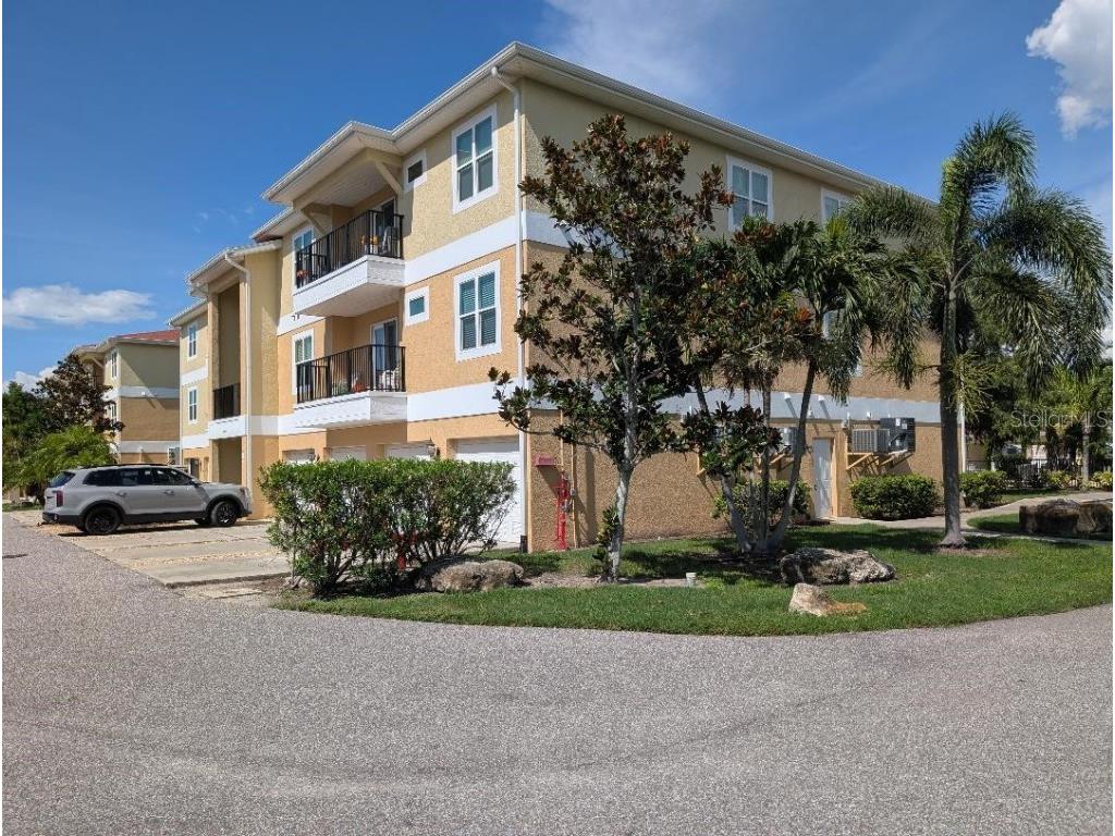 6394 Banyan Boulevard #204 New Port Richey FL 34652 W7878800 image2