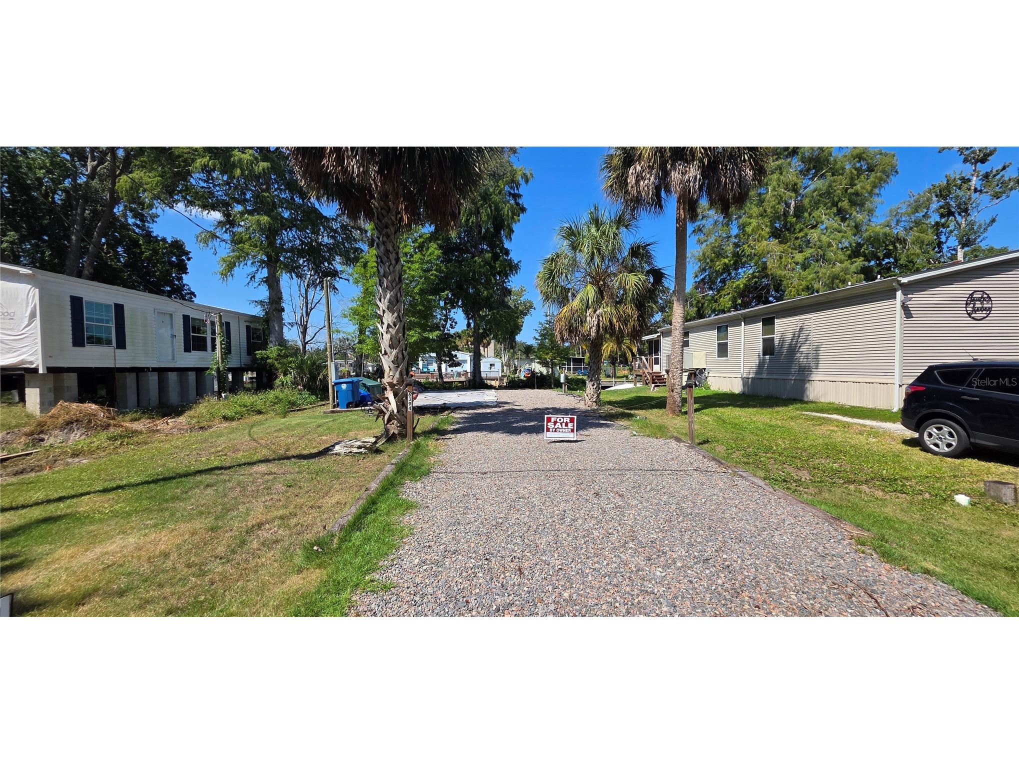 6394 Richard Drive Weeki Wachee FL 34607 - WEEKI WACHEE RIVER TB8474186 image1
