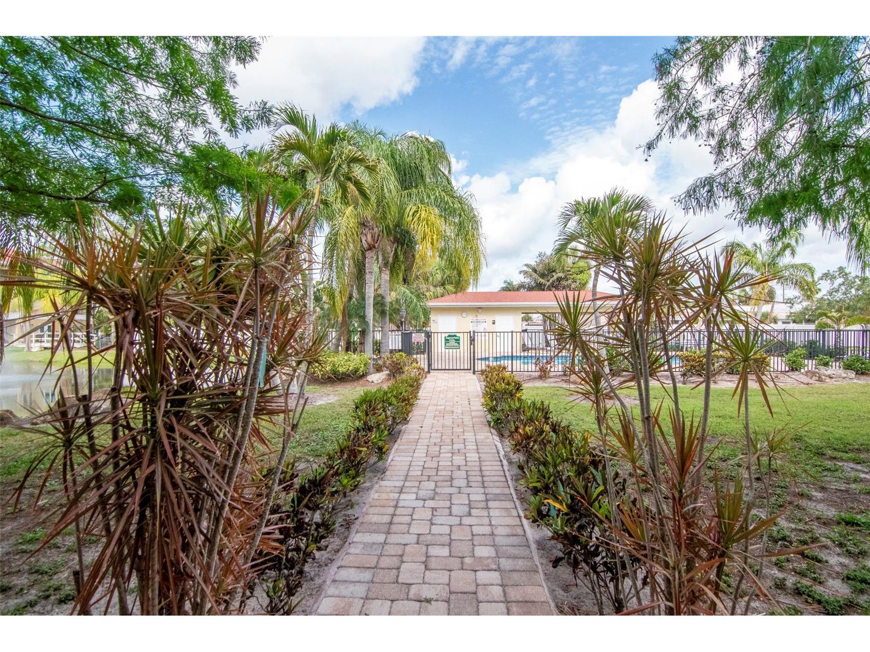 6395 Banyan Boulevard #303 New Port Richey FL 34652 TB8503912 image47