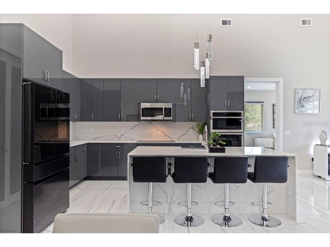 6396 18th Street N Saint Petersburg FL 33702 TB8415588 image13