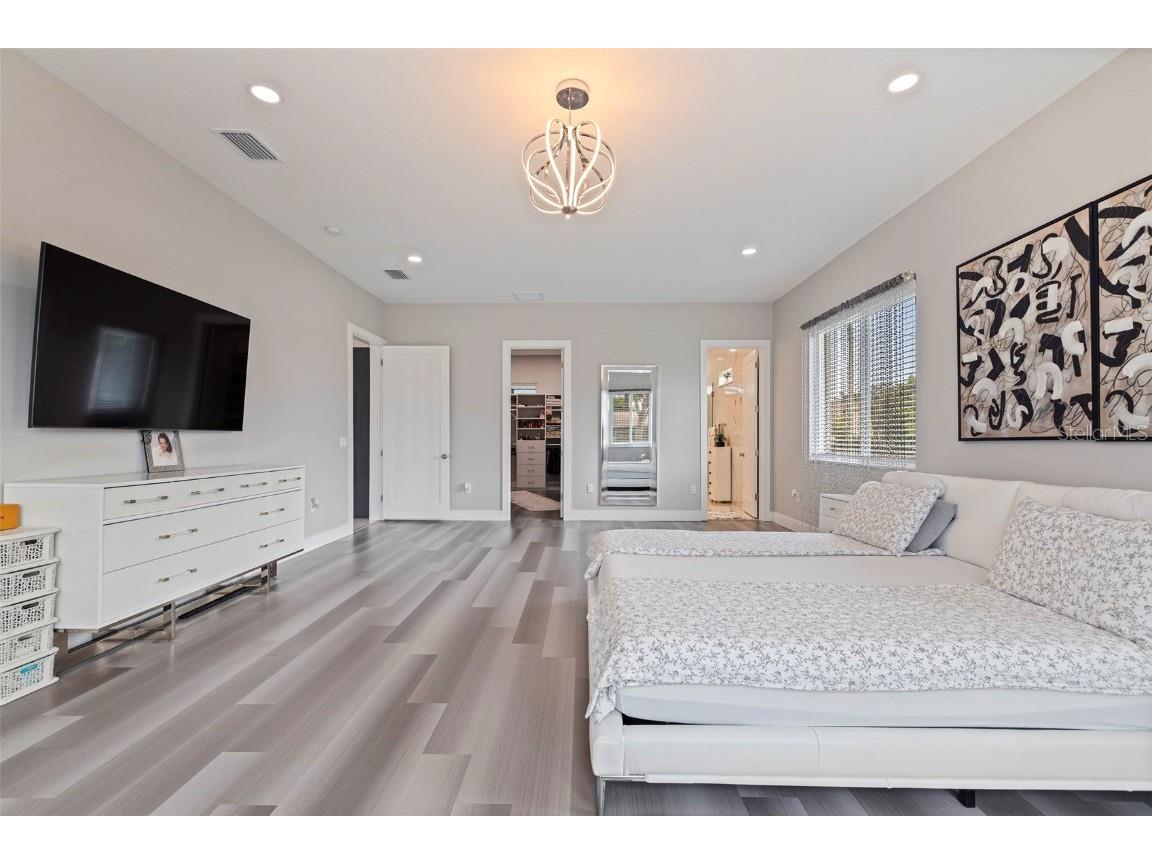 6396 18th Street N Saint Petersburg FL 33702 TB8415588 image22