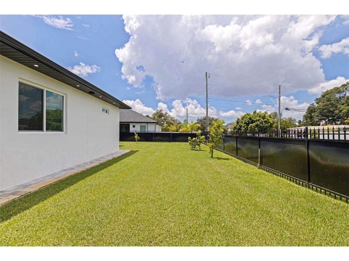 6396 18th Street N Saint Petersburg FL 33702 TB8415588 image32