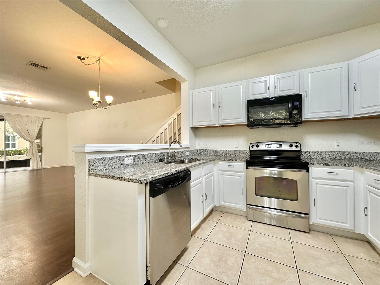6396 Daysbrook Drive #101 Orlando FL 32835 O6403925 image3