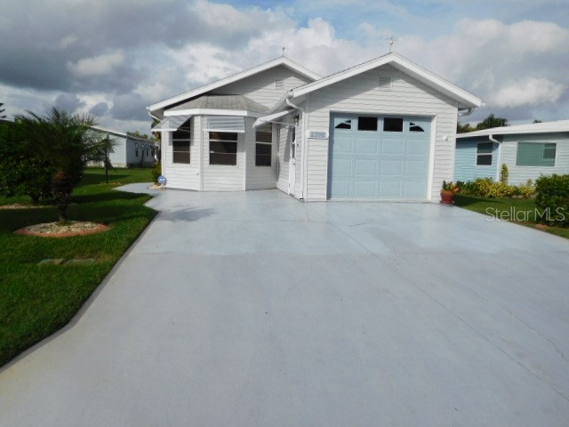 6398 Lolly Bay Loop NE Winter Haven FL 33881 P4934491 image1
