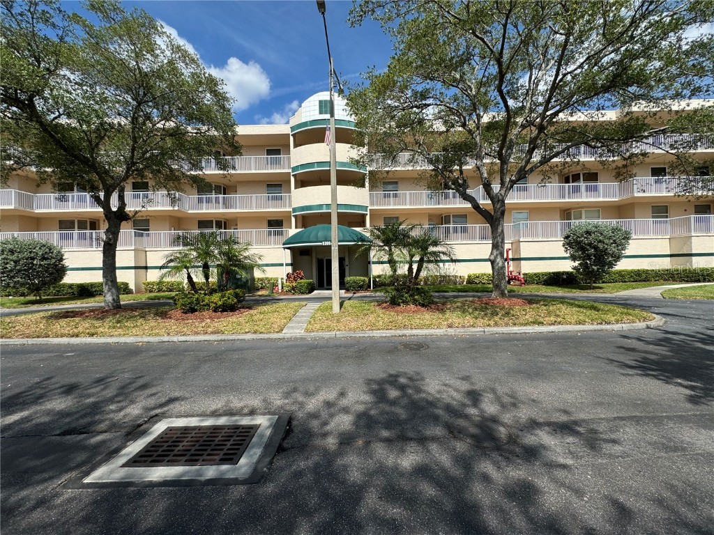 6399 Shoreline Drive #4205 Saint Petersburg FL 33708 U8241783 image1