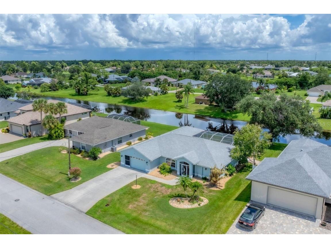 64 Long Meadow Lane Rotonda West FL 33947 - LONG MEADOW CANAL D6137951 image4