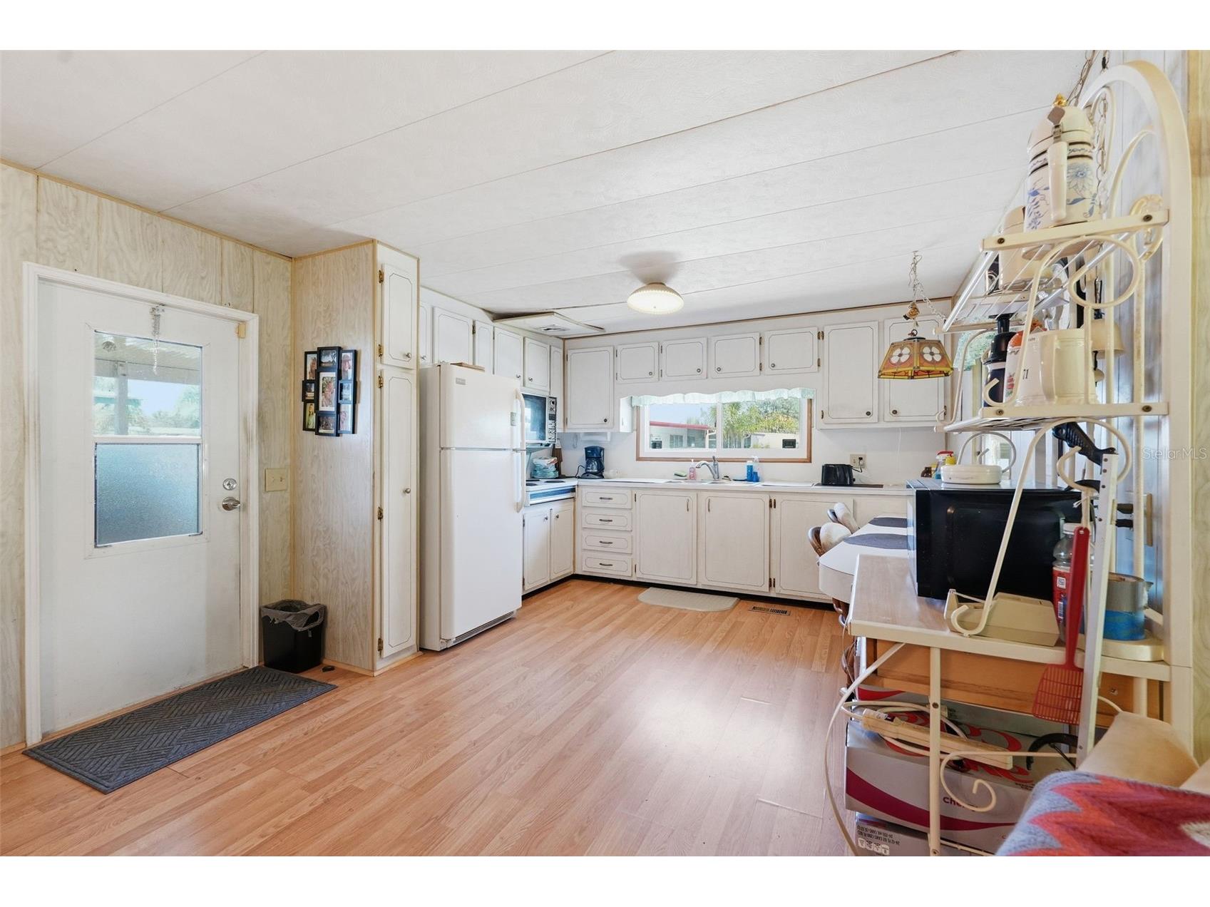 64 Rachel Drive Tarpon Springs FL 34689 TB8522169 image3