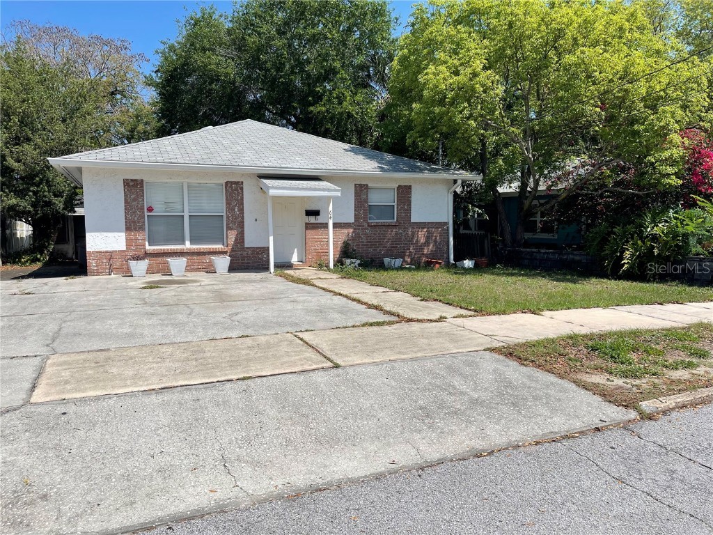 64 W Park Street Tarpon Springs FL 34689 W7843997 image1