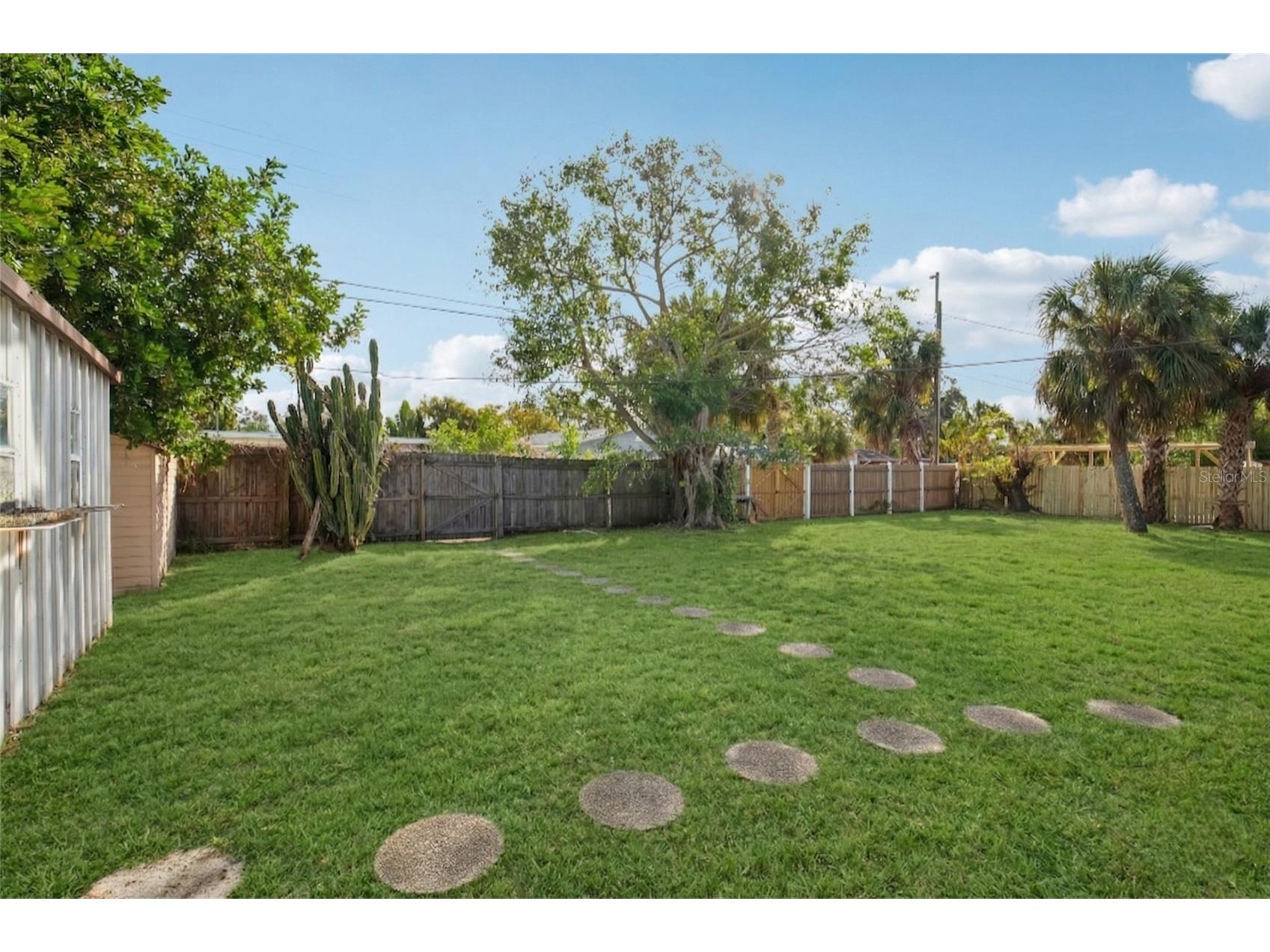 640 59th St S Saint Petersburg FL 33707 OM717895 image25