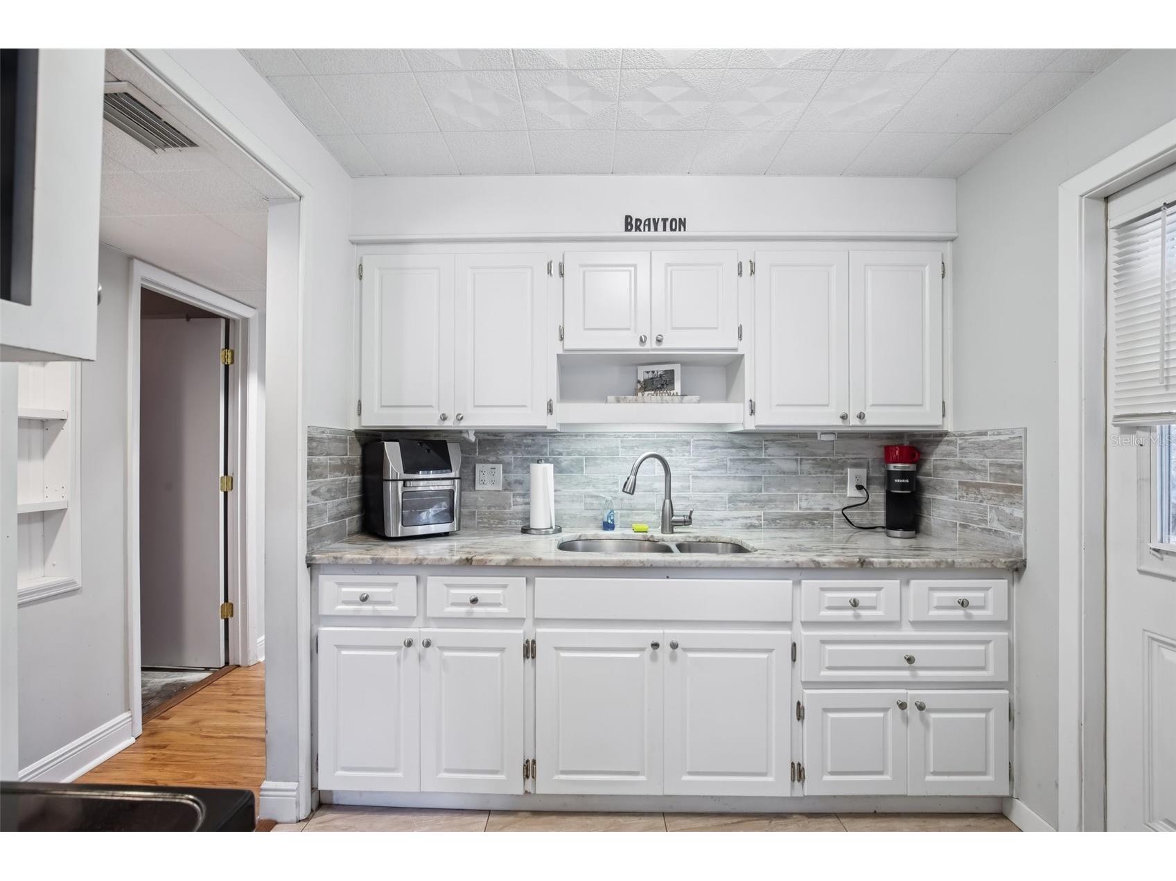 640 59th St S Saint Petersburg FL 33707 OM717895 image8