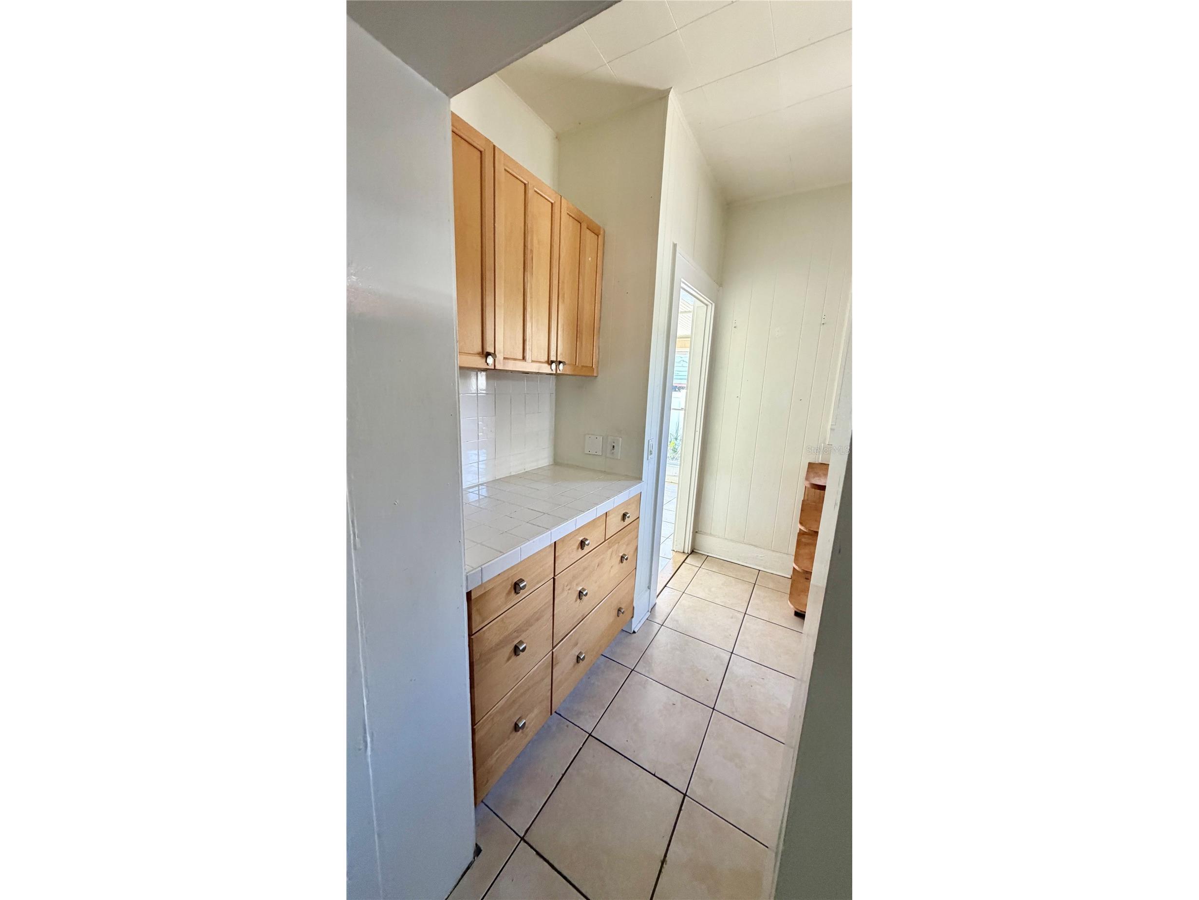 640 9th Avenue N Saint Petersburg FL 33701 TB8506587 image12