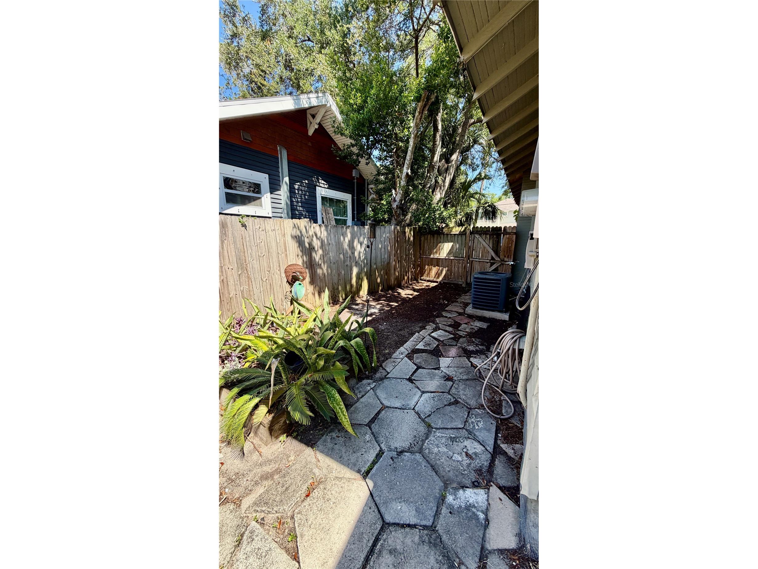 640 9th Avenue N Saint Petersburg FL 33701 TB8506587 image25