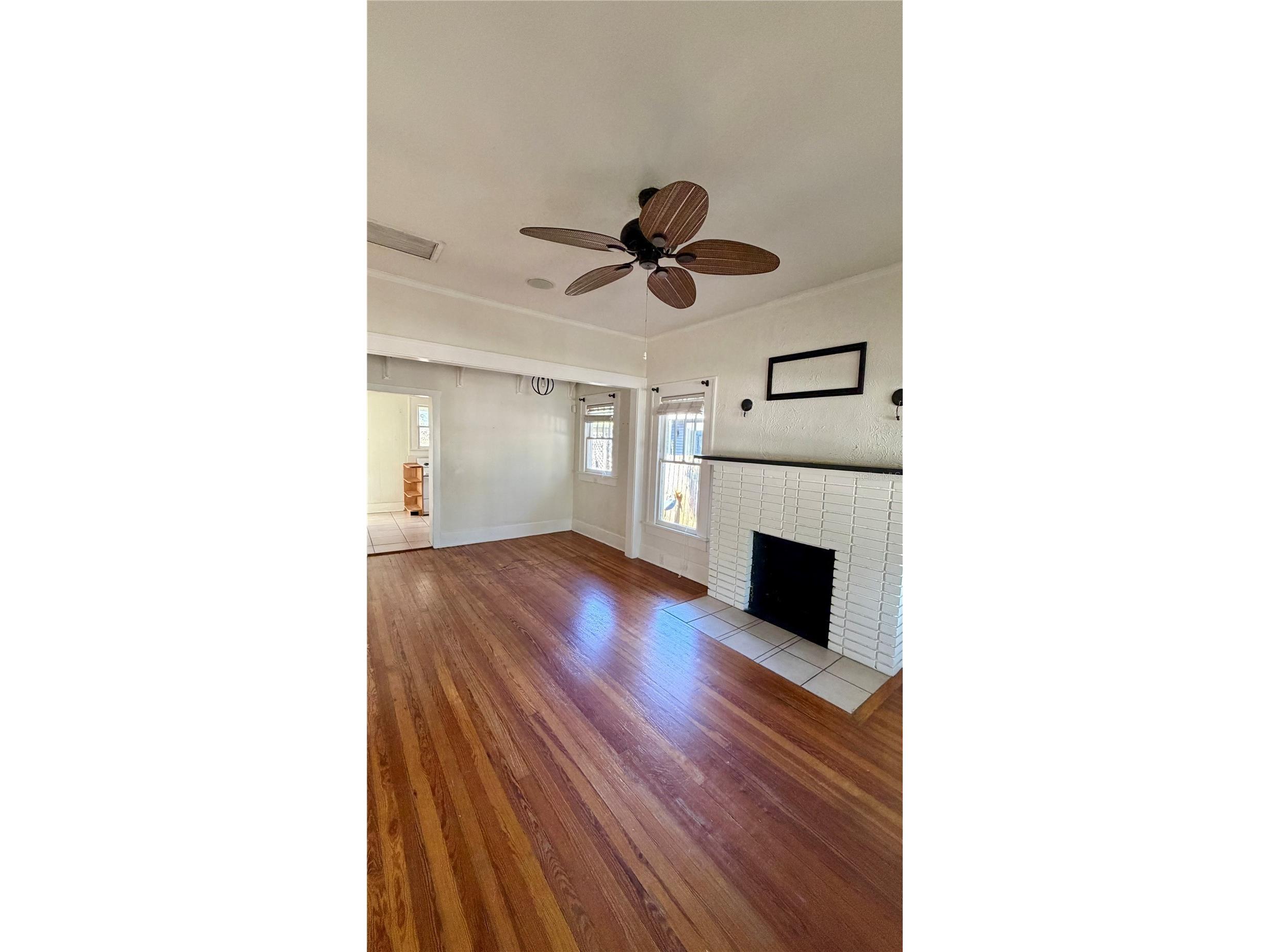640 9th Avenue N Saint Petersburg FL 33701 TB8506587 image4