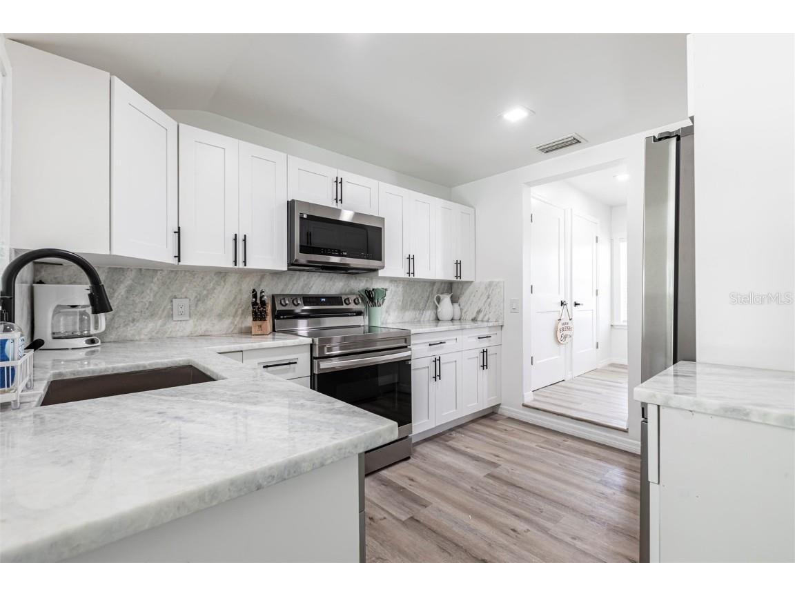 640 Broadway Street Longboat Key FL 34228 A4673491 image7