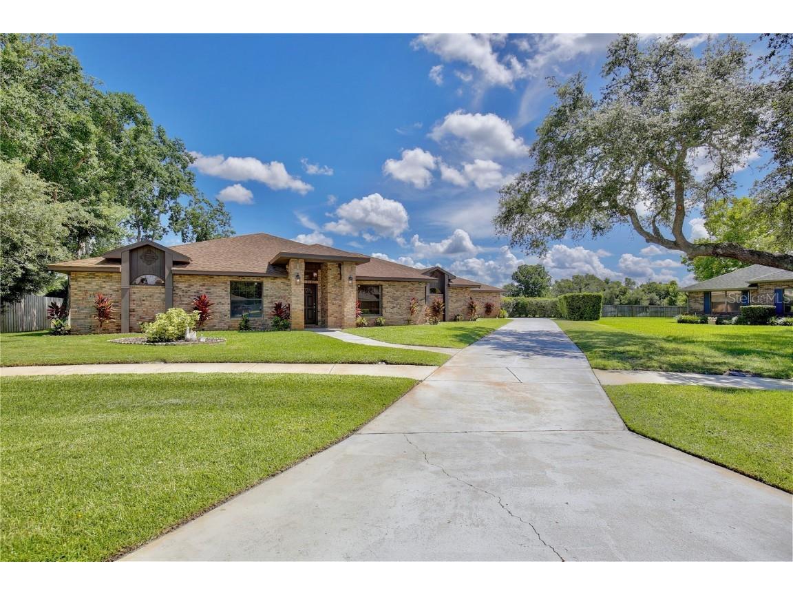 640 Dolphin Cove Court Debary FL 32713 O6217436 image1