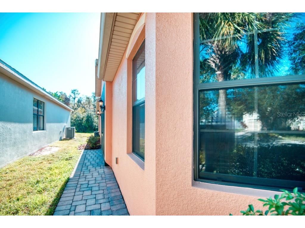 640 Grand Canal Drive Kissimmee FL 34759 S5136441 image4