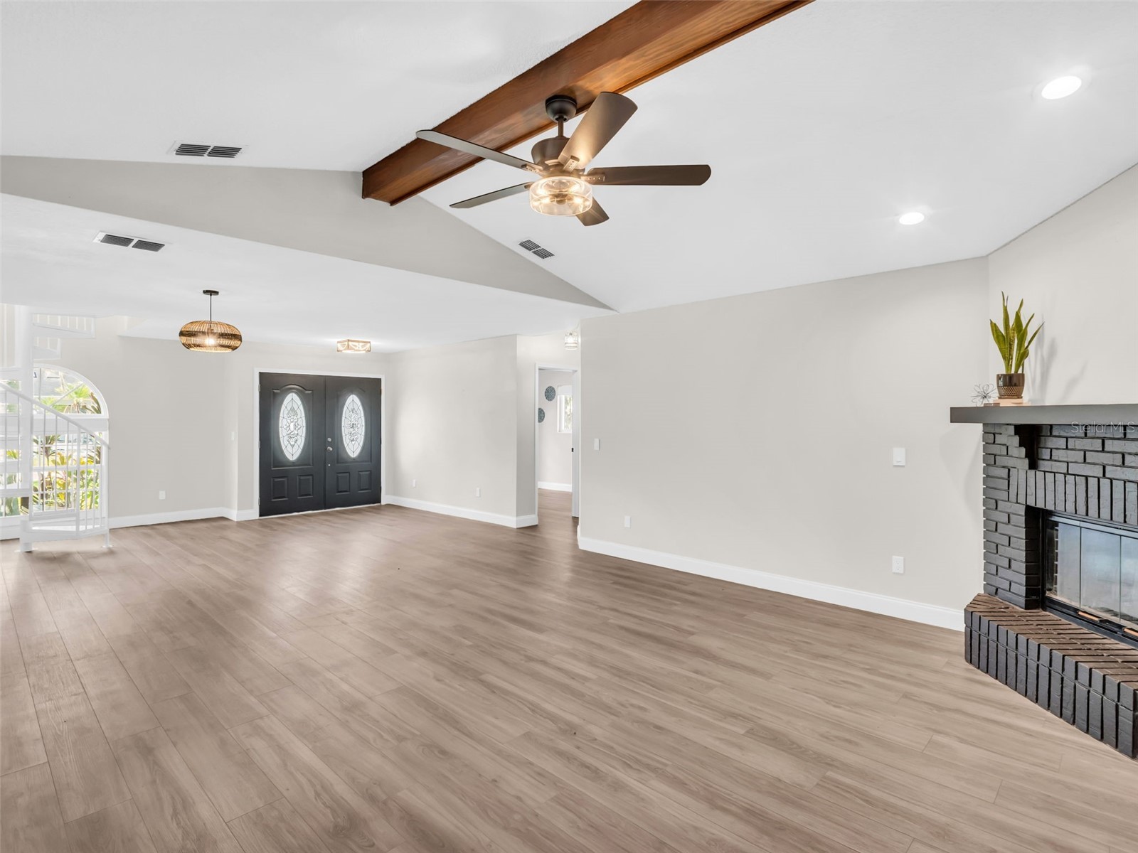 640 Kenneth Way Tarpon Springs FL 34689 TB8433663 image3