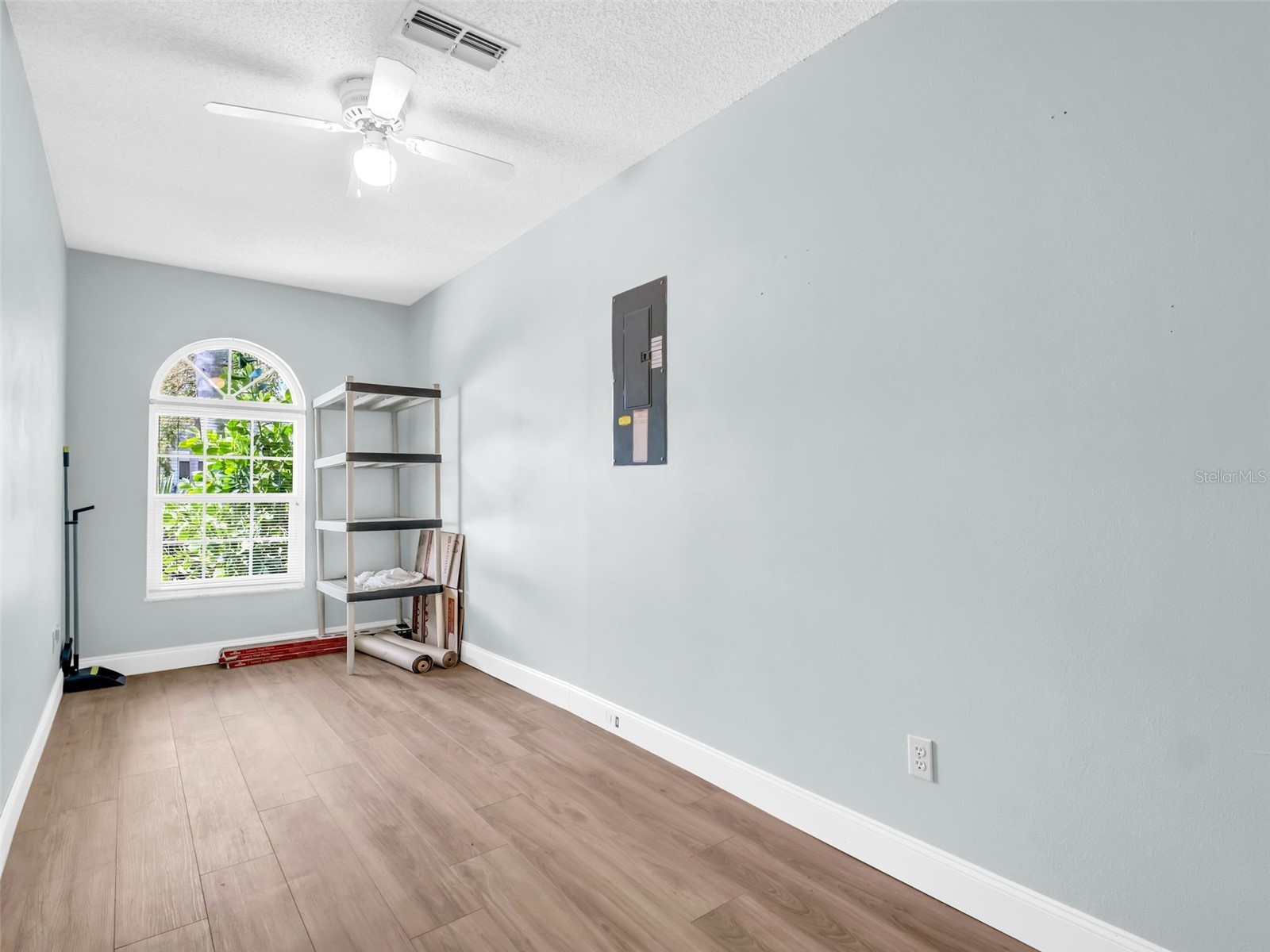 640 Kenneth Way Tarpon Springs FL 34689 TB8433663 image37