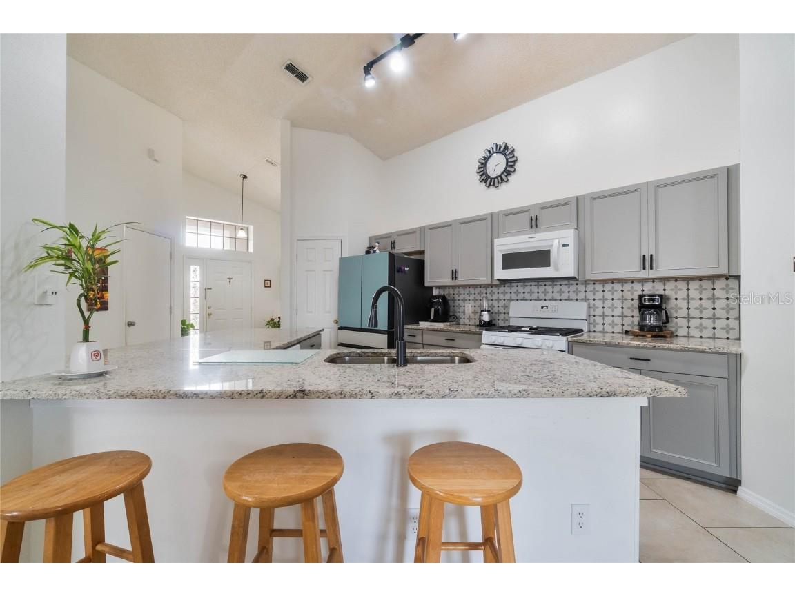 640 Lady Diana Drive Davenport FL 33837 O6295111 image8