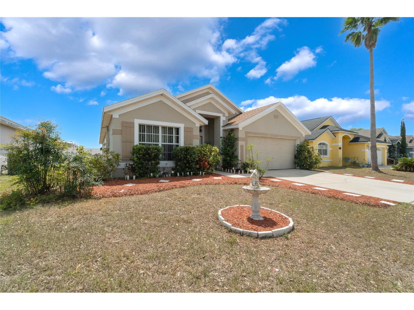 640 Lady Diana Drive Davenport FL 33837 O6402082 image1