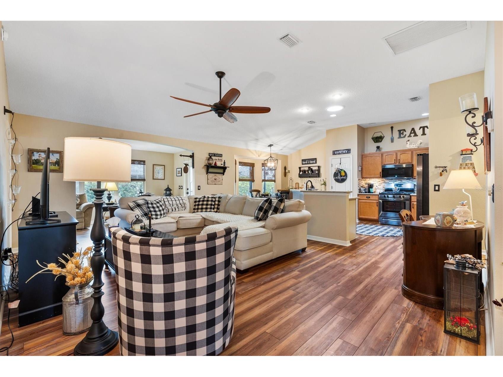640 Mallory Hill Drive The Villages FL 32162 G5112188 image7