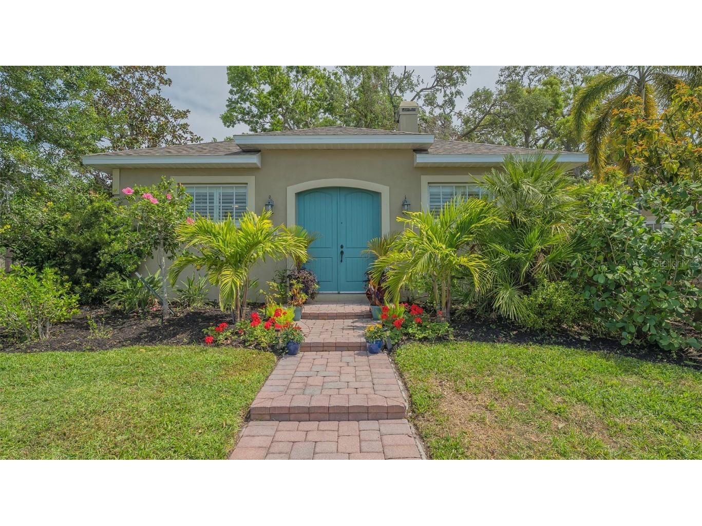 640 N Osprey Avenue Sarasota FL 34236 A4672346 image1