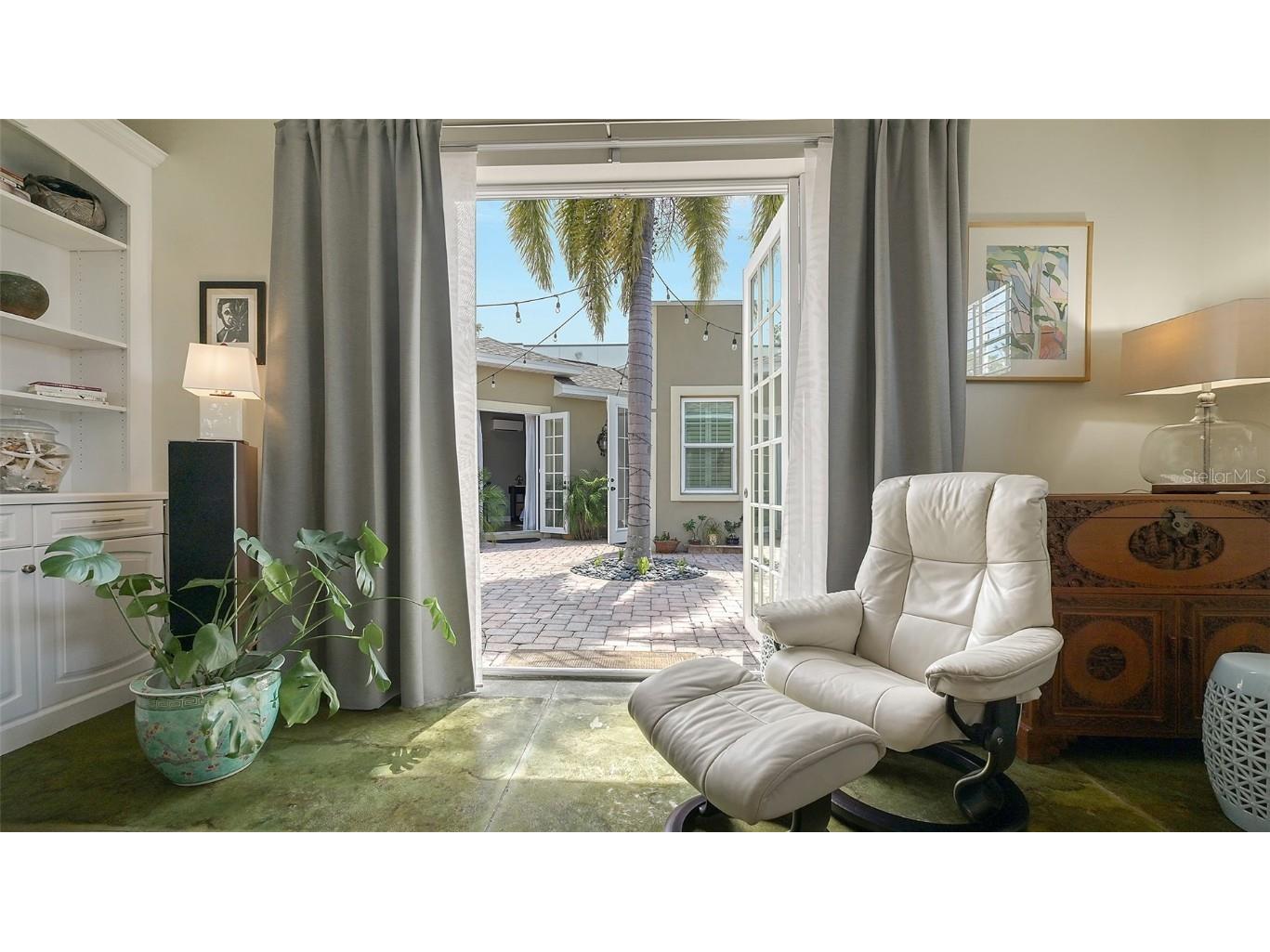 640 N Osprey Avenue Sarasota FL 34236 A4672346 image22