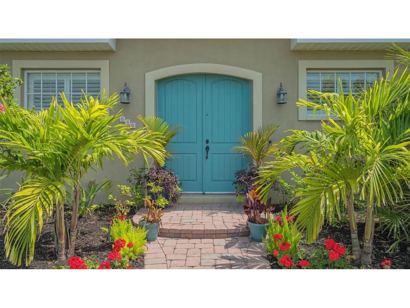 640 N Osprey Avenue Sarasota FL 34236 A4672346 image4