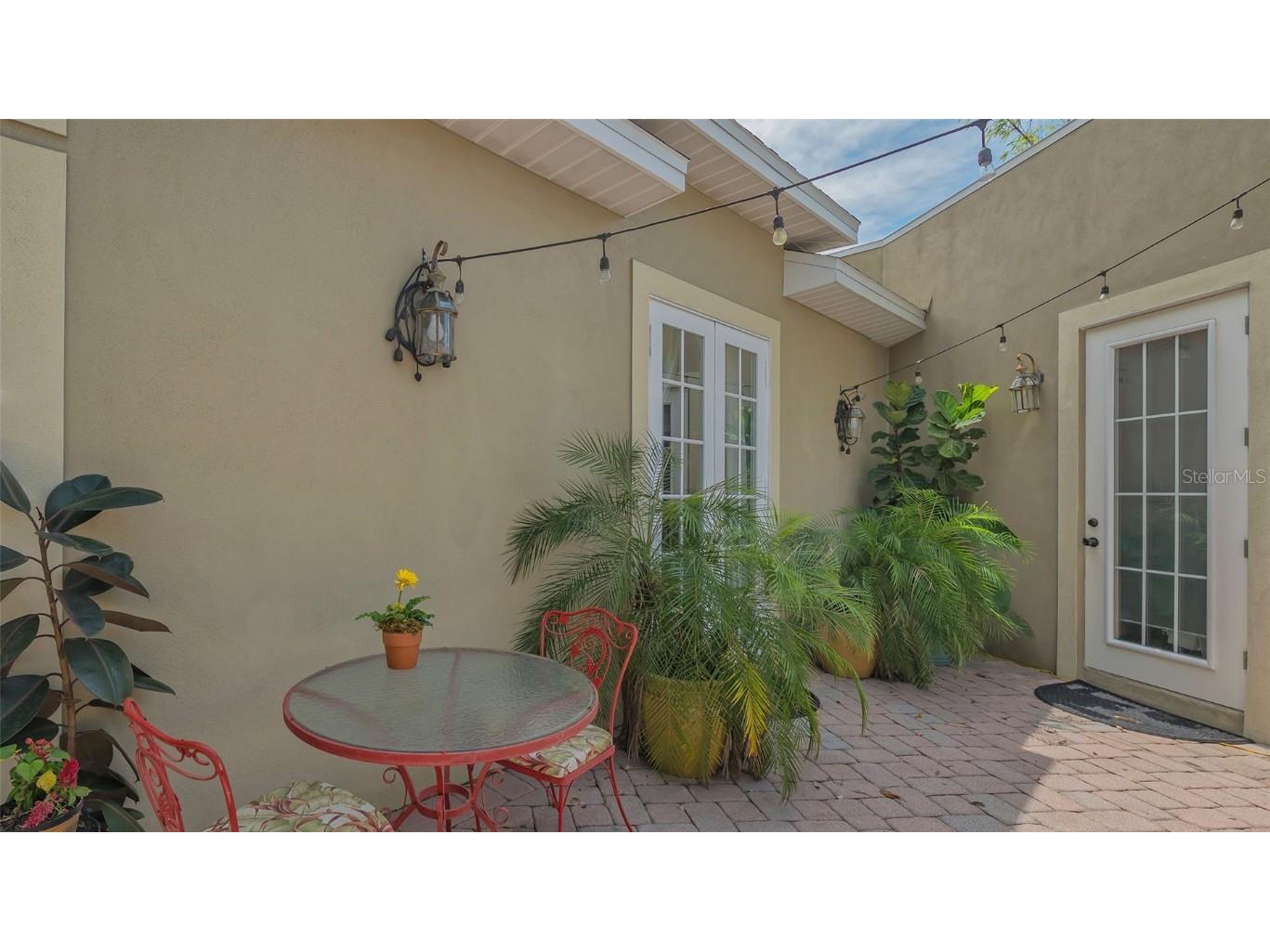 640 N Osprey Avenue Sarasota FL 34236 A4672346 image44