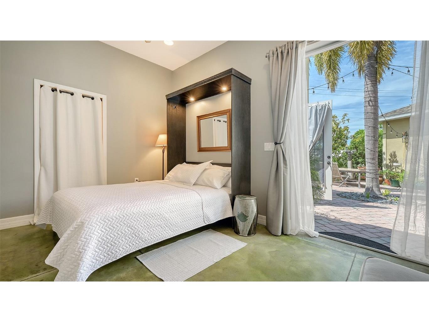 640 N Osprey Avenue Sarasota FL 34236 A4672346 image47