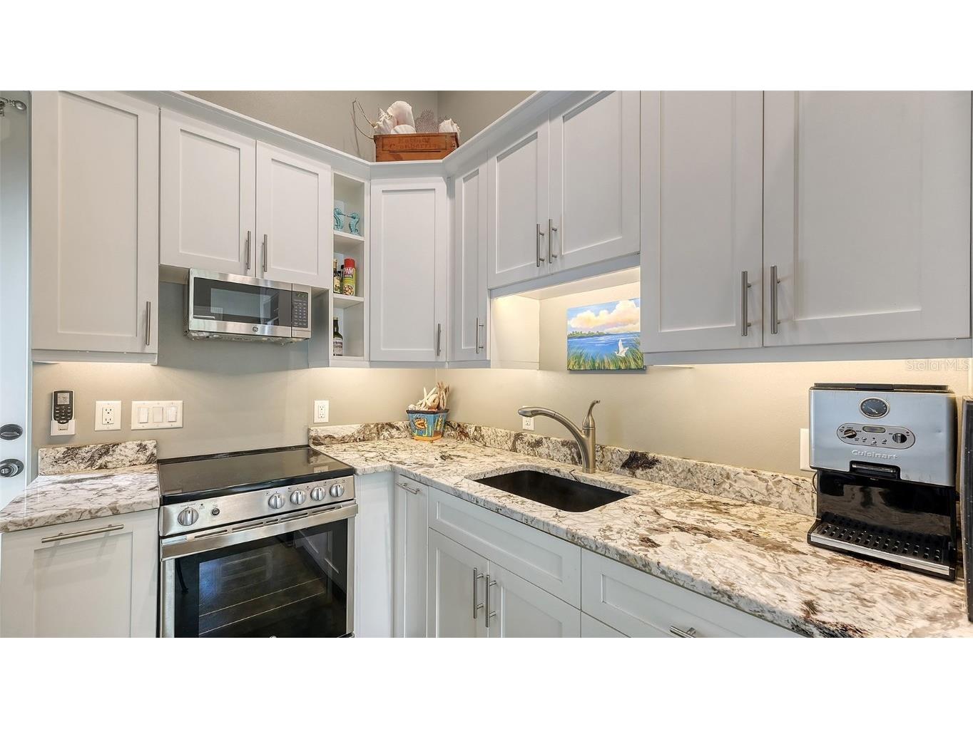 640 N Osprey Avenue Sarasota FL 34236 A4672346 image59