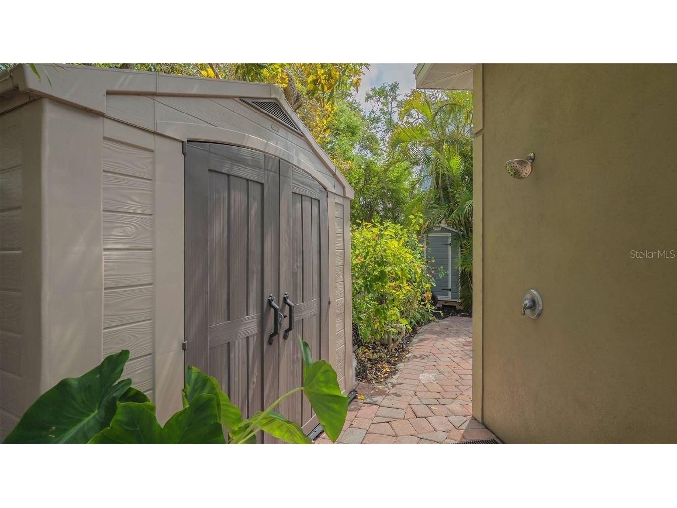 640 N Osprey Avenue Sarasota FL 34236 A4672346 image62