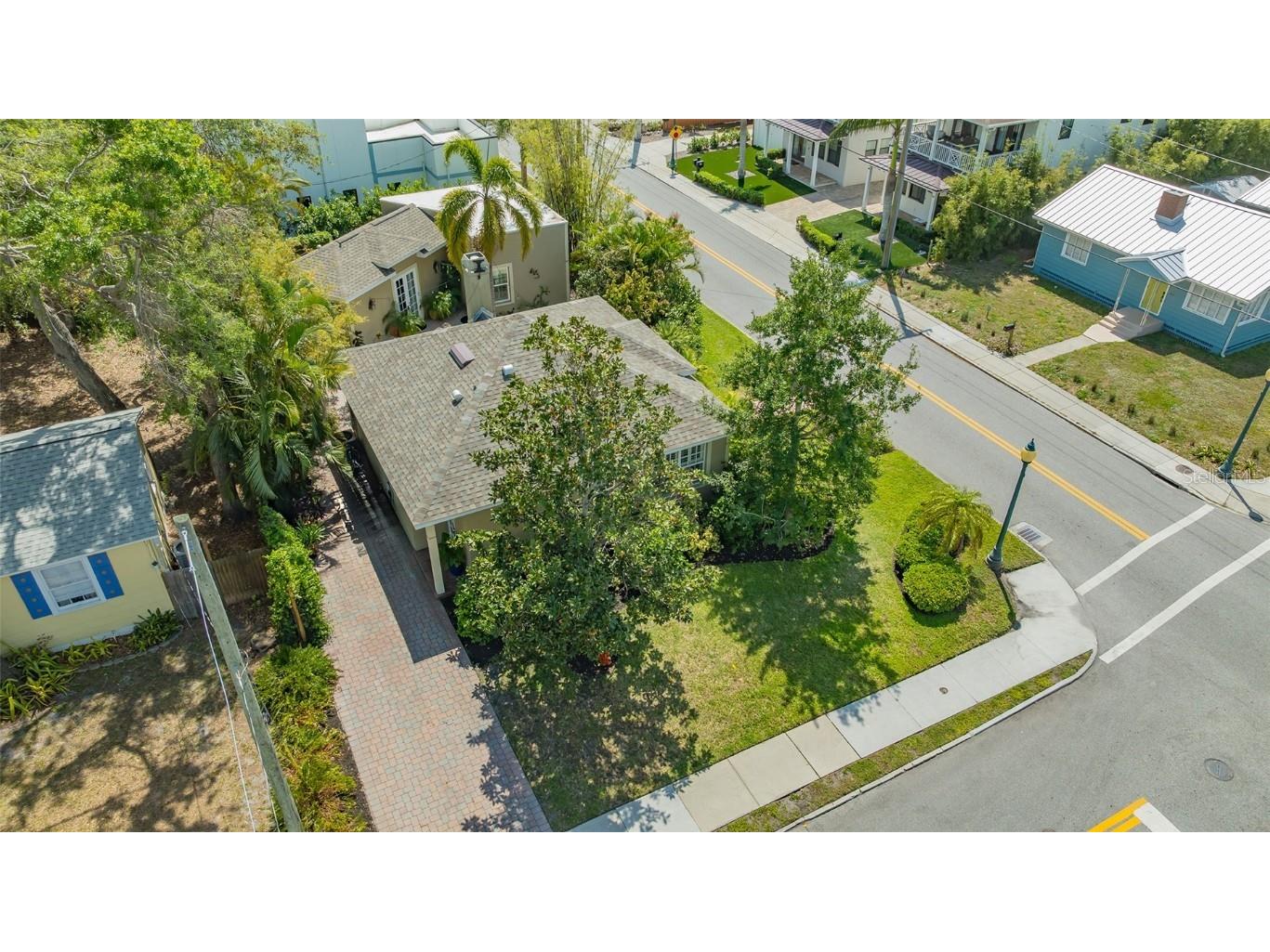 640 N Osprey Avenue Sarasota FL 34236 A4672346 image69