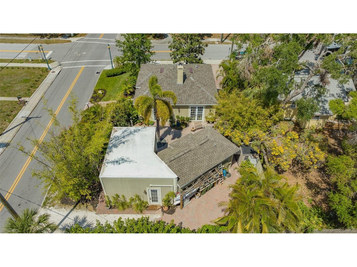 640 N Osprey Avenue Sarasota FL 34236 A4672346 image70