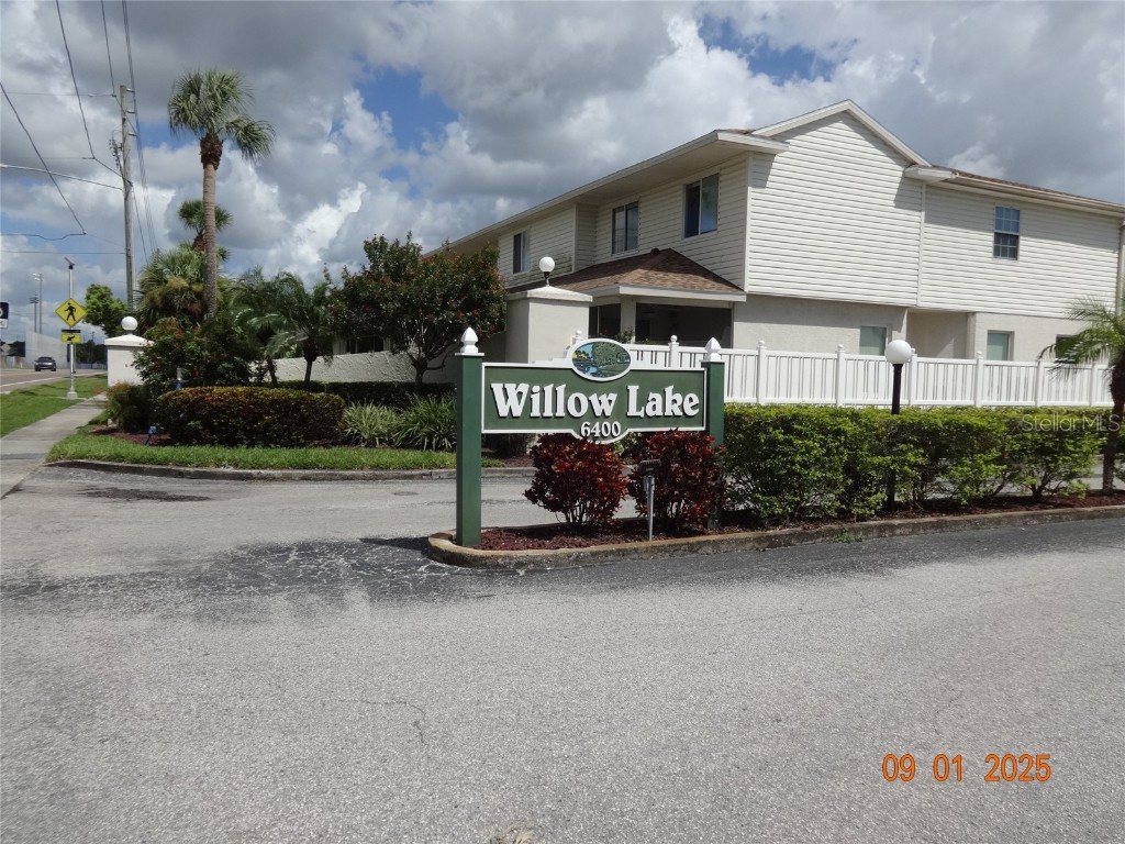 6400 46th Avenue N #114 Kenneth City FL 33709 - Willow TB8423404 image1