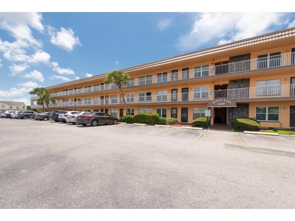 6400 46th Avenue N #203 Kenneth City FL 33709 TB8390965 image1