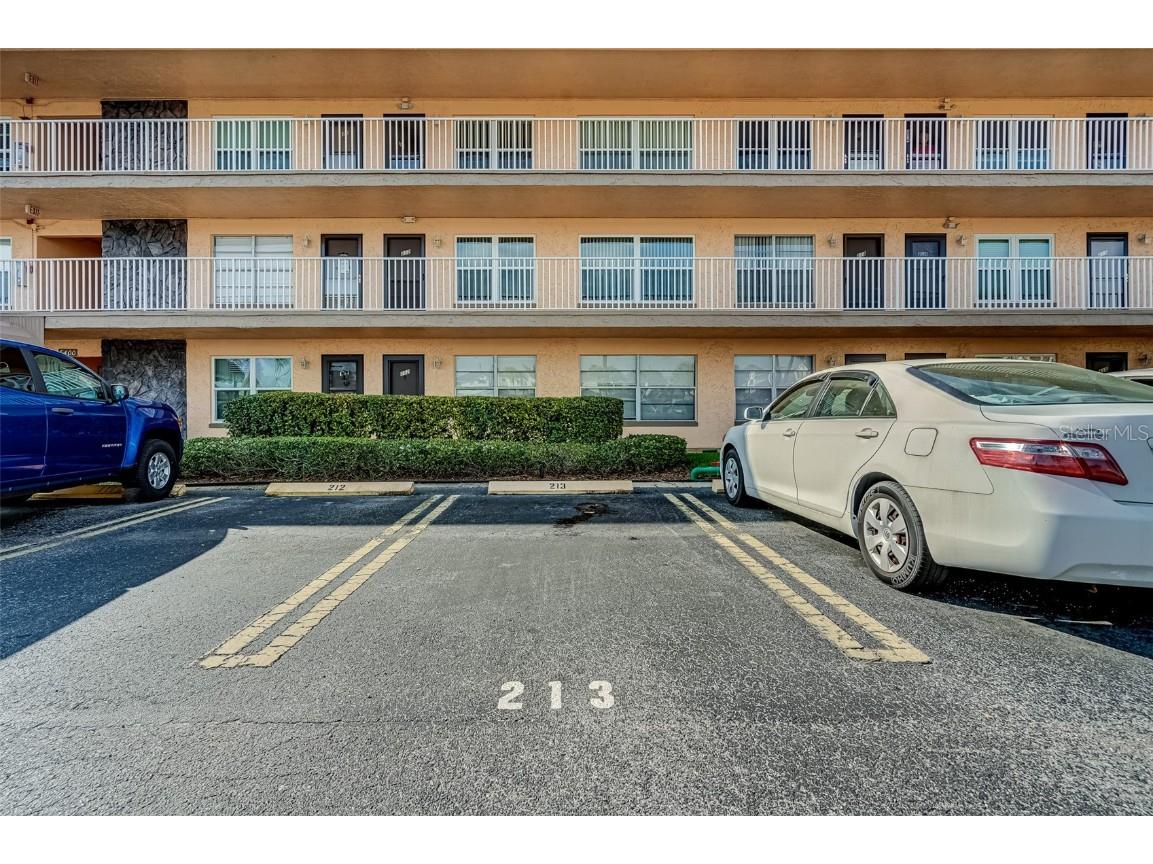 6400 46th Avenue N #213 Kenneth City FL 33709 U8155508 image1