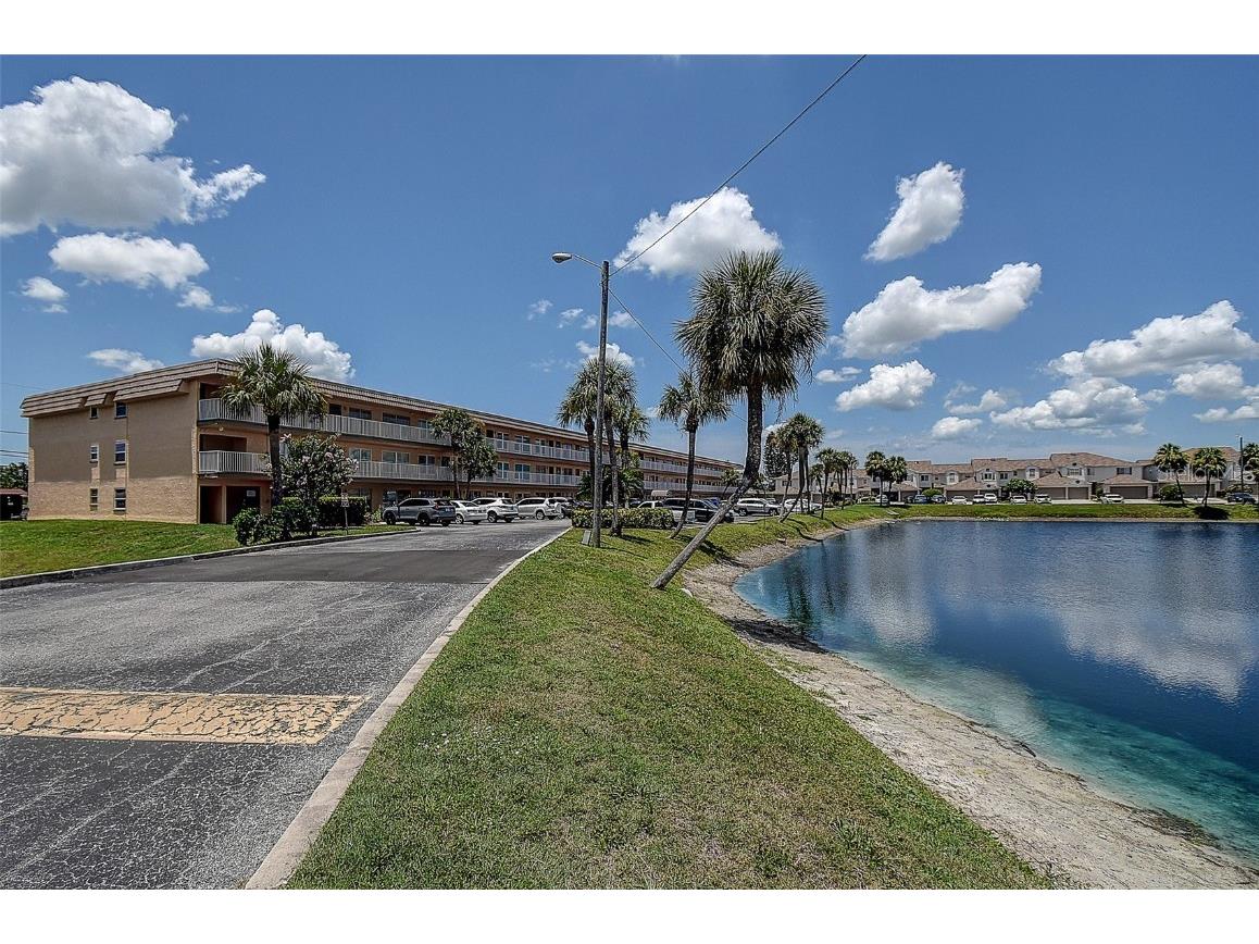 6400 46th Avenue N #307 Kenneth City FL 33709 TB8347625 image23