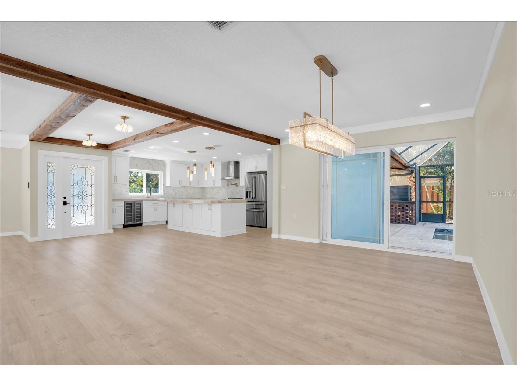 6400 Mockingbird Way S Saint Petersburg FL 33707 TB8466872 image11