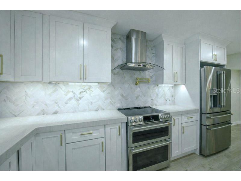 6400 Mockingbird Way S Saint Petersburg FL 33707 TB8466872 image14