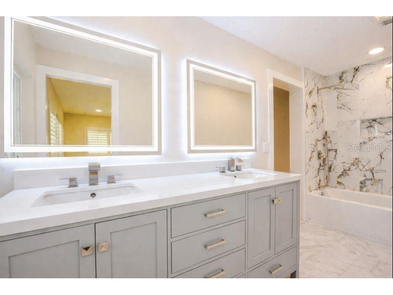 6400 Mockingbird Way S Saint Petersburg FL 33707 TB8466872 image29