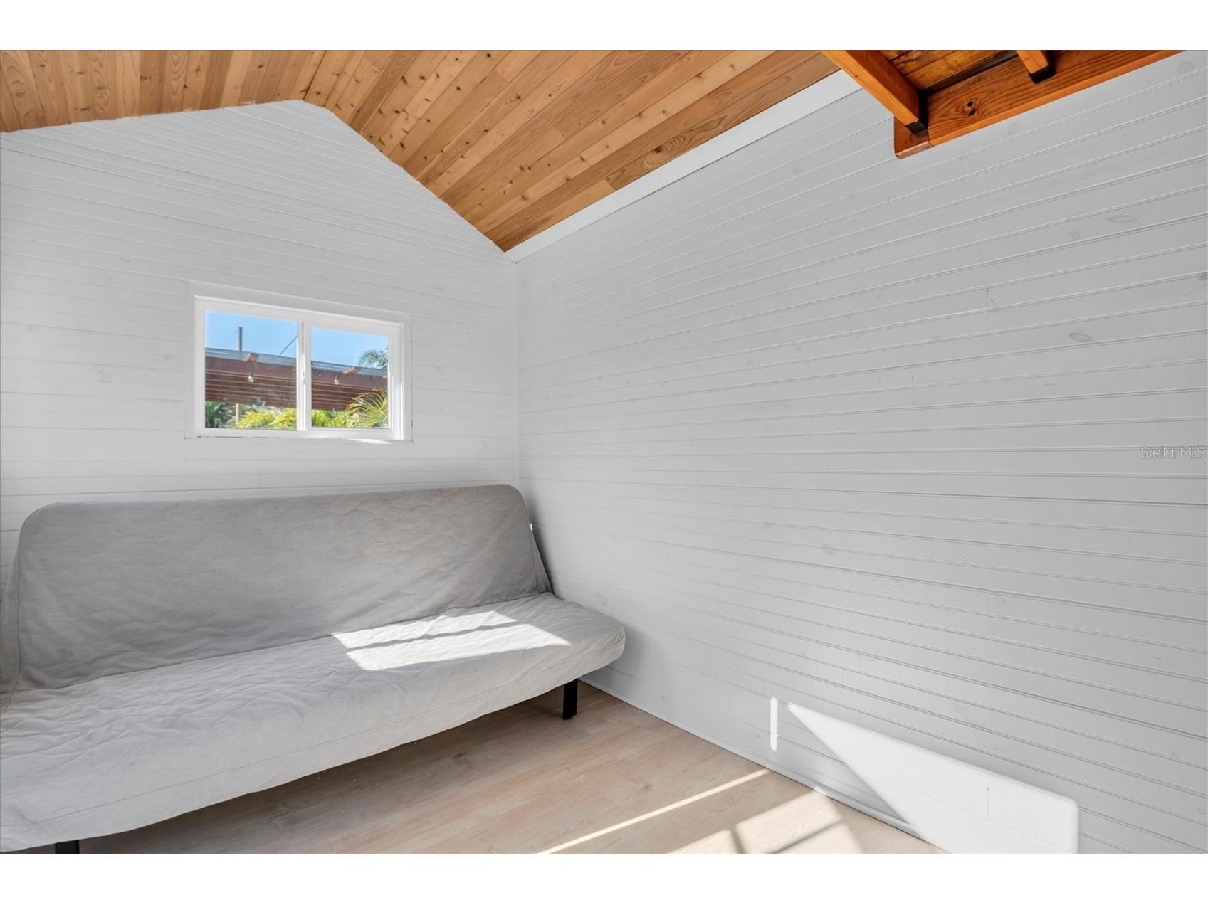 6400 Mockingbird Way S Saint Petersburg FL 33707 TB8466872 image39