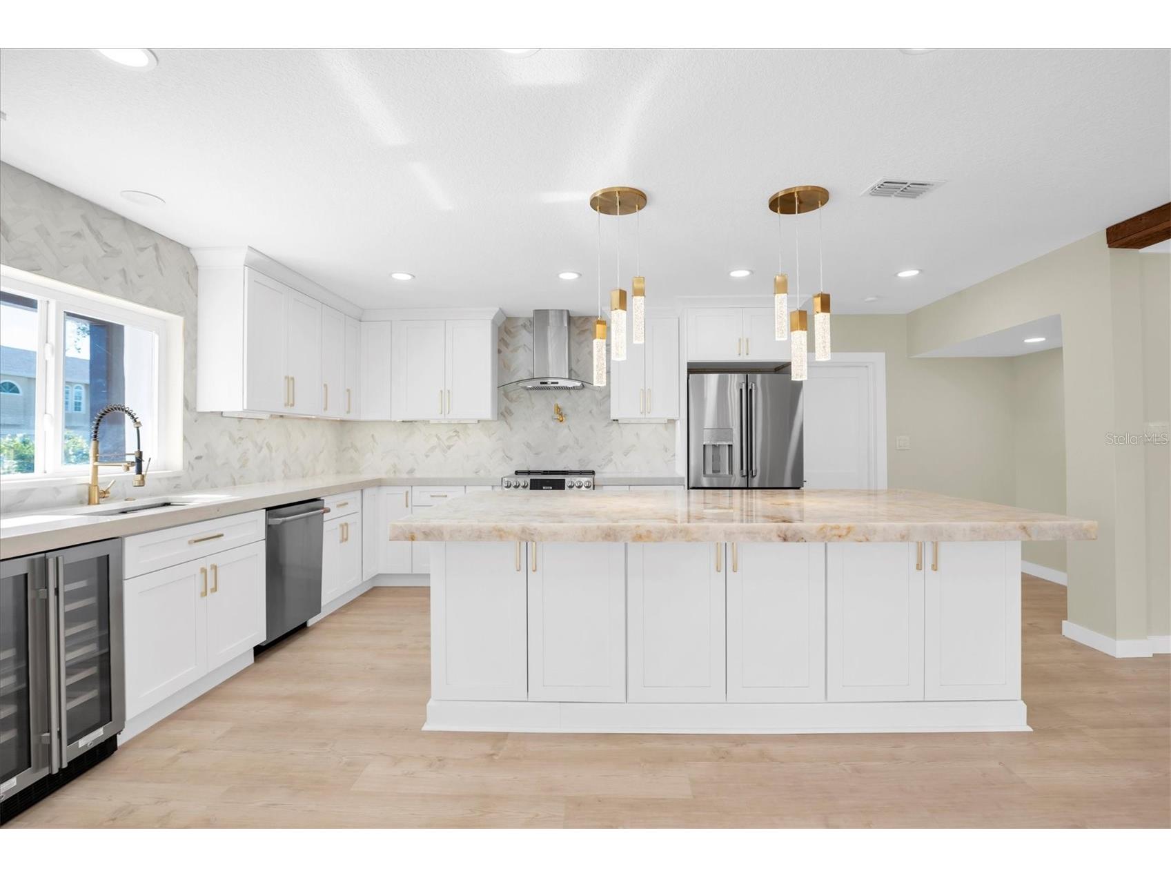 6400 Mockingbird Way S Saint Petersburg FL 33707 TB8466872 image9