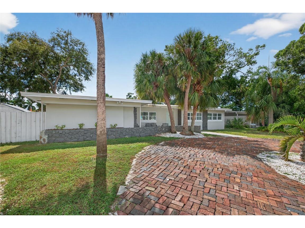6400 Pelican Drive S Saint Petersburg FL 33707 TB8435156 image1