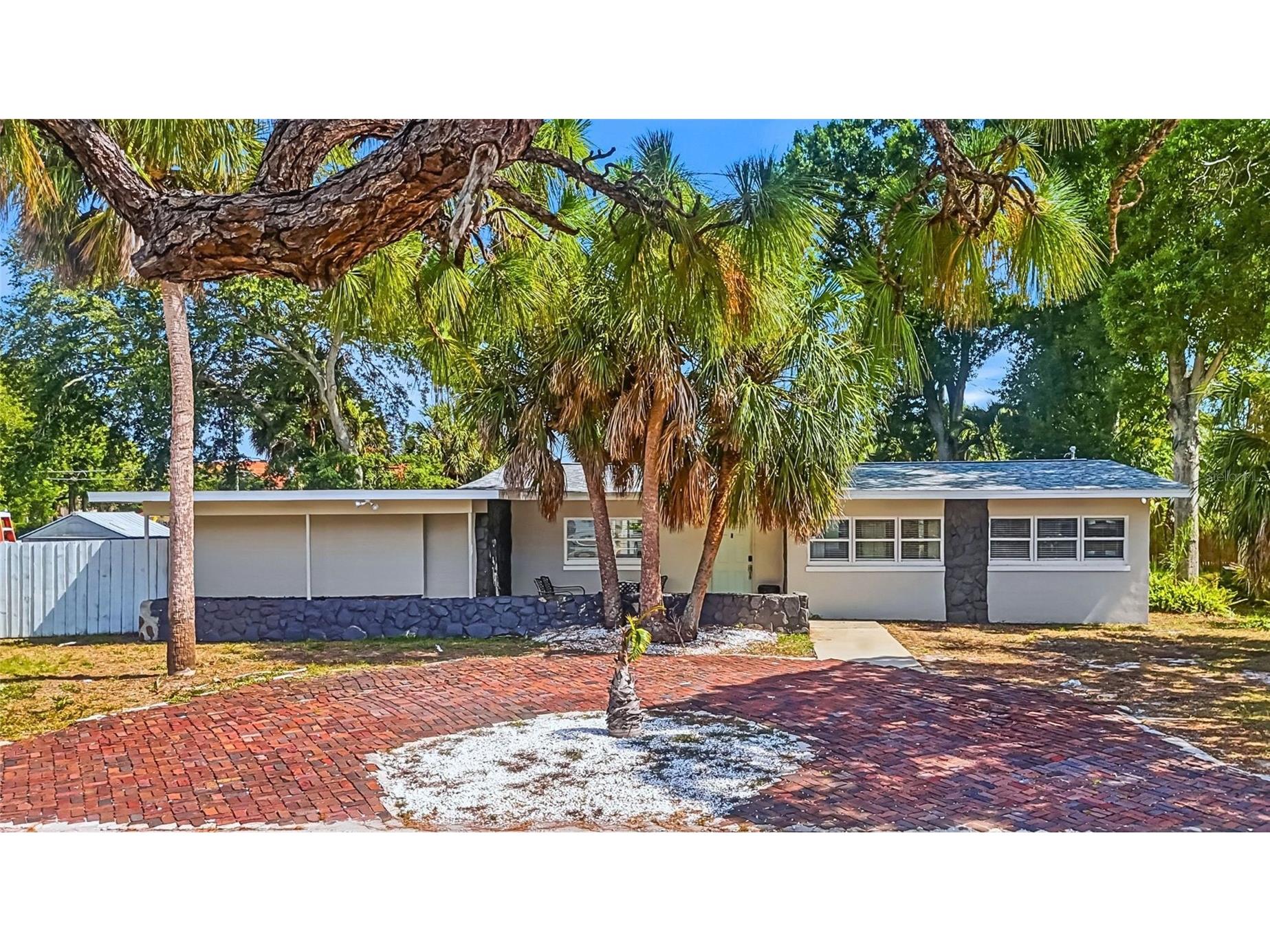 6400 Pelican Drive S Saint Petersburg FL 33707 TB8520895 image1