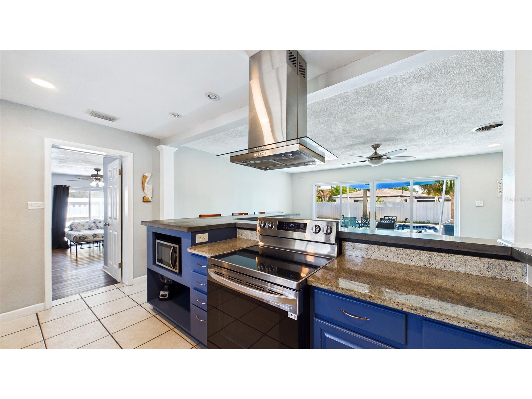 6400 Pelican Drive S Saint Petersburg FL 33707 TB8520895 image16