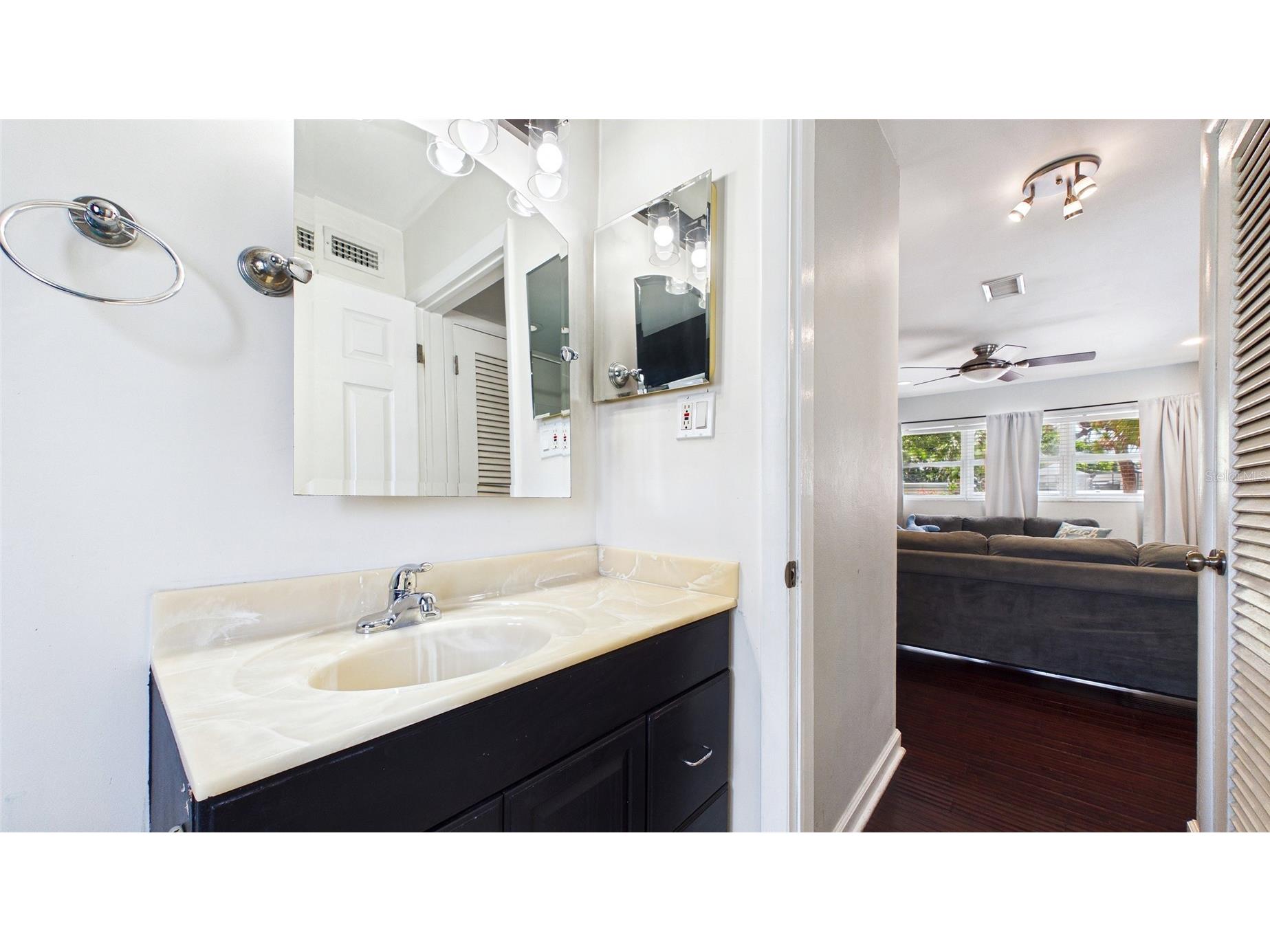 6400 Pelican Drive S Saint Petersburg FL 33707 TB8520895 image30
