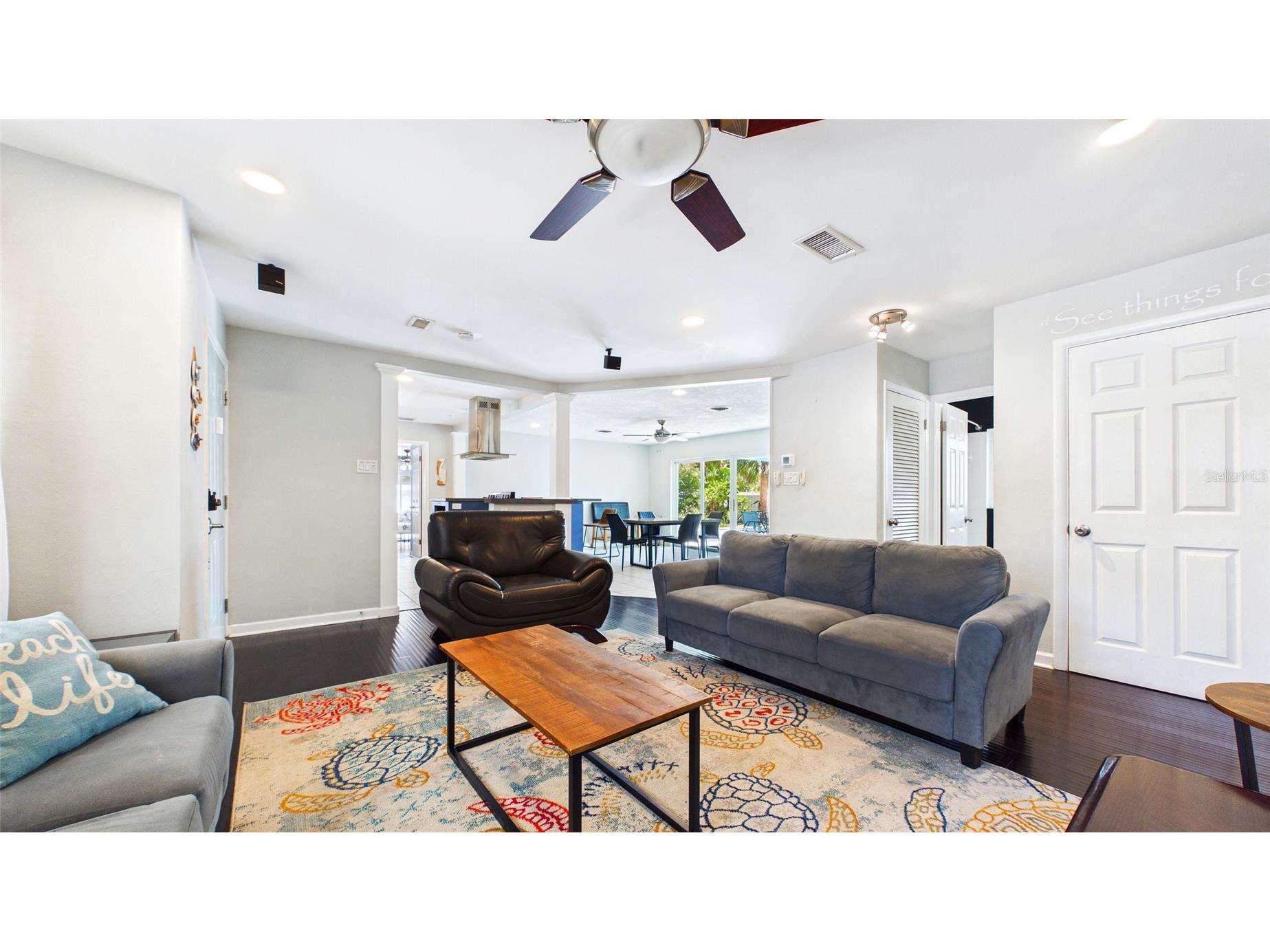 6400 Pelican Drive S Saint Petersburg FL 33707 TB8520895 image5