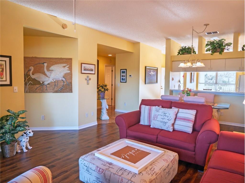 6401 99th Way N #15C Saint Petersburg FL 33708 TB8442789 image15