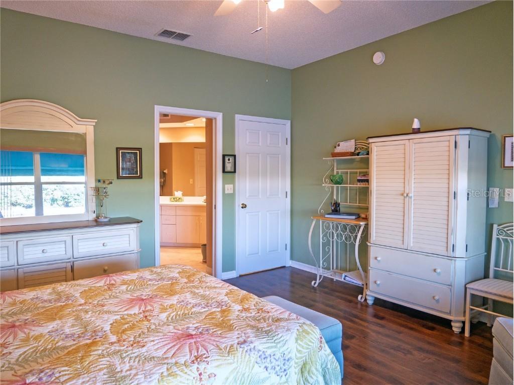 6401 99th Way N #15C Saint Petersburg FL 33708 TB8442789 image25